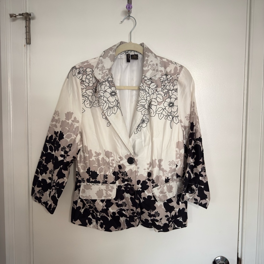 Woman’s Floral Jacket